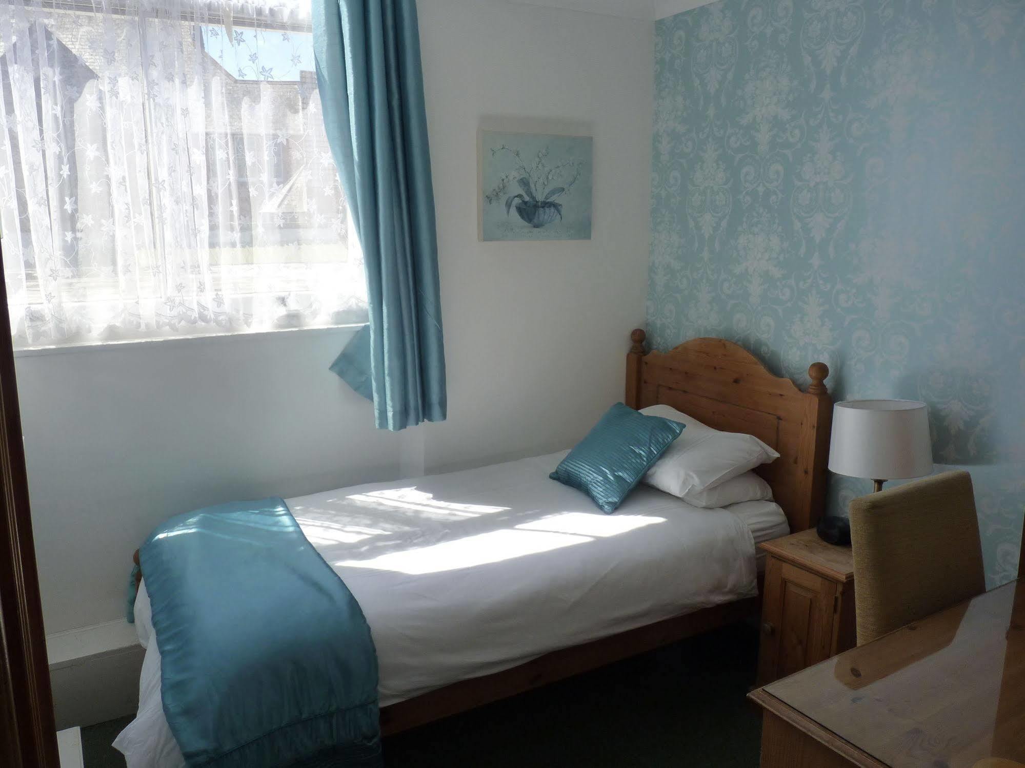 Newport Quay Bed and Breakfast Eksteriør billede