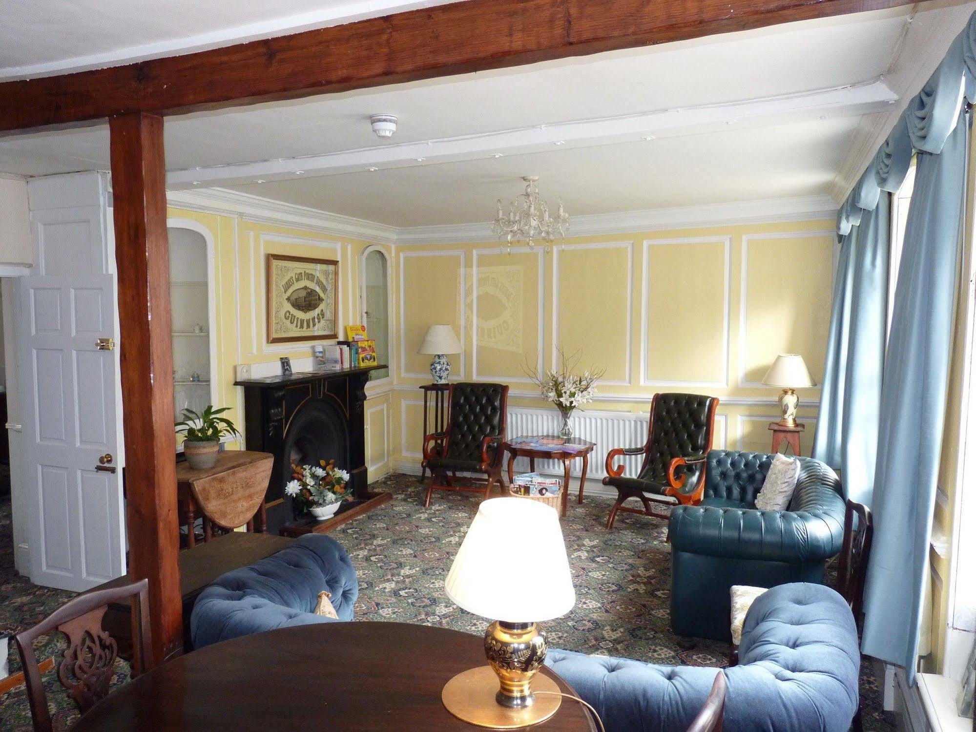 Newport Quay Bed and Breakfast Eksteriør billede